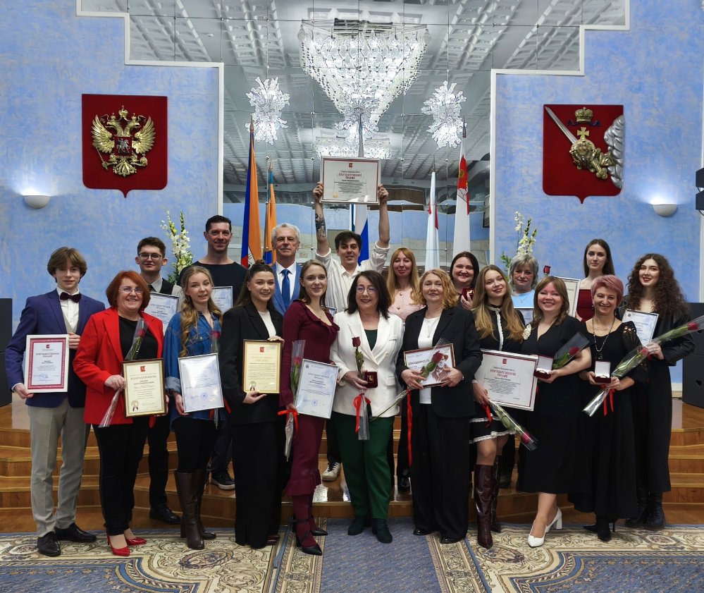 Награждение коллектива ТДМ ко Дню работника культуры и Международному дню театра